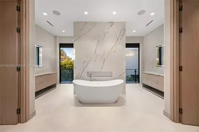 723 NE 77th St, Miami, FL 33138 - Photo 57