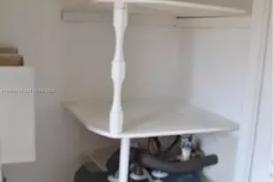 300 S Hollybrook Dr, Pembroke Pines, FL 33025 - Photo 23