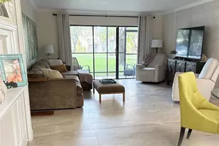 437 Lakeview Dr, Weston, FL 33326 - Photo 13