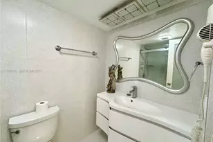 230 174th St, Sunny Isles Beach, FL 33160 - Photo 21