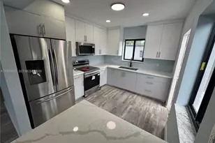 440 E 37th St, Hialeah, FL 33013 - Photo 3