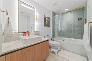 159 NE 6th St, Miami, FL 33132 - Photo 23