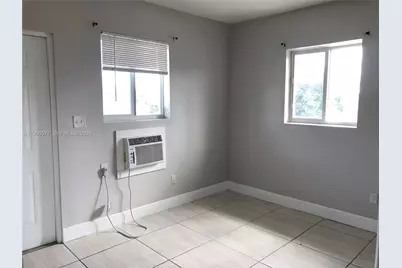 1940 Washington Ave #11, Opa-Locka, FL 33054 - Photo 13