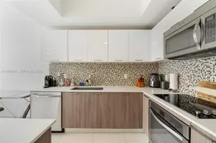 5300 Paseo Blvd, Doral, FL 33166 - Photo 3