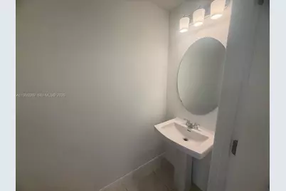 2025 Viewfinder #2025, Kissimmee, FL 34758 - Photo 7