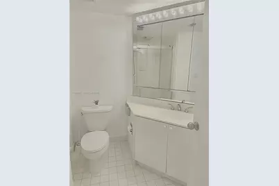 20185 E Country Club Dr #2505, Aventura, FL 33180 - Photo 25
