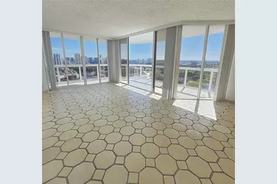 20185 E Country Club Dr #2505, Aventura, FL 33180 - Photo 9