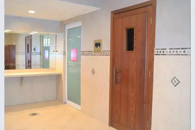 20185 E Country Club Dr #2505, Aventura, FL 33180 - Photo 45