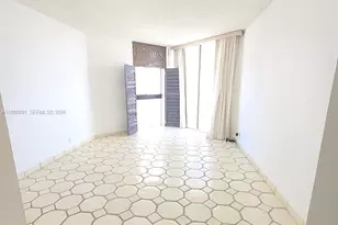 20185 E Country Club Dr, Aventura, FL 33180 - Photo 17