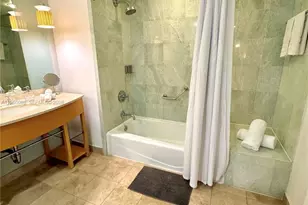 18683 Collins Ave, Sunny Isles Beach, FL 33160 - Photo 19