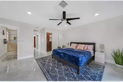 31 SE 12th St, Pompano Beach, FL 33060 - Photo 31