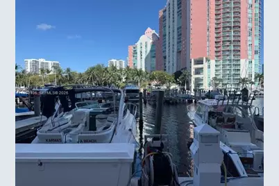 3330 NE 190th St #1815, Aventura, FL 33180 - Photo 43