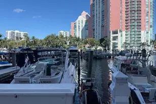 3330 NE 190th St, Aventura, FL 33180 - Photo 43