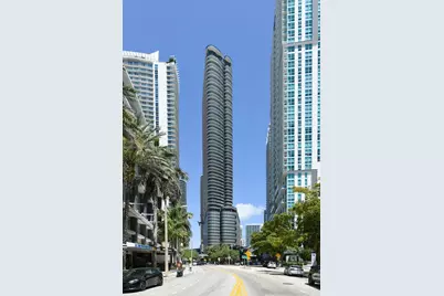 1000 Brickell Plz #4301, Miami, FL 33131 - Photo 19