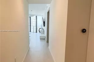 1000 Brickell Plaza, Miami, FL 33131 - Photo 9