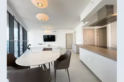 1000 Brickell Plz #4301, Miami, FL 33131 - Photo 9