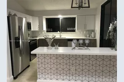 8211 NW 191st St #3-E, Hialeah, FL 33015 - Photo 1