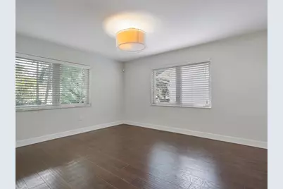 5517 Sardinia St, Coral Gables, FL 33146 - Photo 7