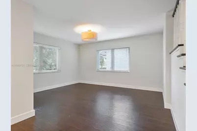 5517 Sardinia St, Coral Gables, FL 33146 - Photo 5