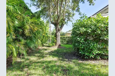 5517 Sardinia St, Coral Gables, FL 33146 - Photo 23