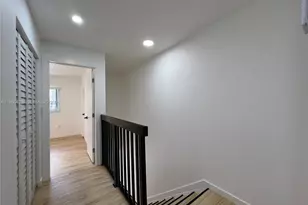 8111 SW 81st Pl, Miami, FL 33143 - Photo 11