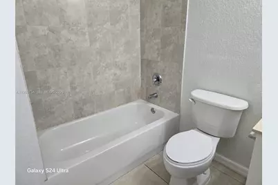 3908 SW 48th Ave, Pembroke Park, FL 33023 - Photo 17