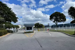 470 Executive Center Dr, West Palm Beach, FL 33401 - Photo 15