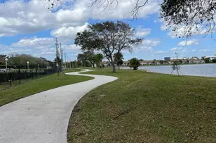 470 Executive Center Dr, West Palm Beach, FL 33401 - Photo 19