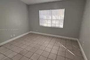 1364 Cottonwood Cir, Weston, FL 33326 - Photo 19