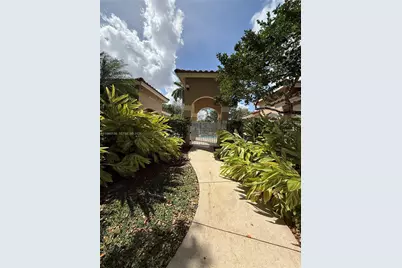 1364 Cottonwood Cir #1364, Weston, FL 33326 - Photo 35