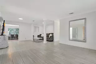 701 NE 8th St, Pompano Beach, FL 33060 - Photo 37