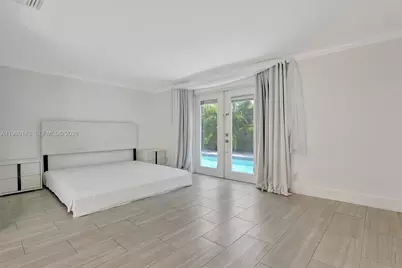 701 NE 8th St, Pompano Beach, FL 33060 - Photo 11