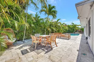 701 NE 8th St, Pompano Beach, FL 33060 - Photo 29