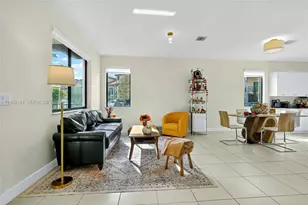 4426 NW 83rd Pkwy, Doral, FL 33166 - Photo 15