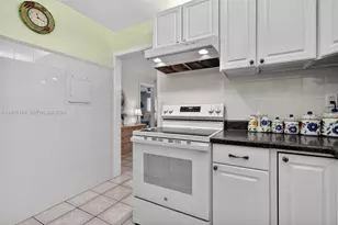 16900 NE 14th Ave, Miami, FL 33162 - Photo 15