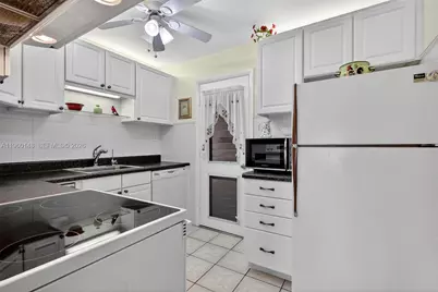 16900 NE 14th Ave #302, Miami, FL 33162 - Photo 11