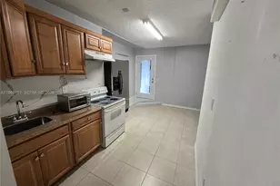 16650 SW 141st Ct, Miami, FL 33177 - Photo 5