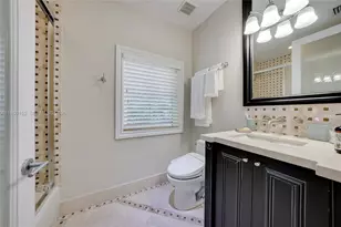 520 N Pkwy, Golden Beach, FL 33160 - Photo 27