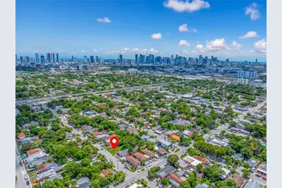 1376 NW 32nd St, Miami, FL 33142 - Photo 5