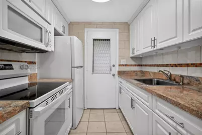 16901 NE 13th Ave #108, Miami, FL 33162 - Photo 3