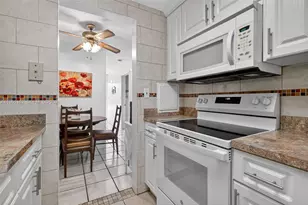 16901 NE 13th Ave, Miami, FL 33162 - Photo 5