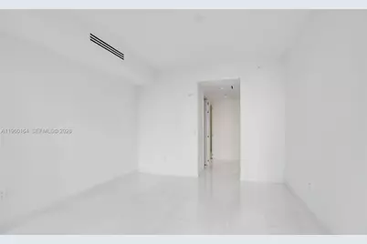 300 Biscayne Boulevard Way #2105W, Miami, FL 33131 - Photo 7