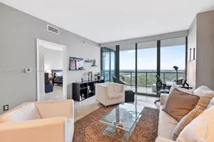 601 NE 36th St, Miami, FL 33137 - Photo 11