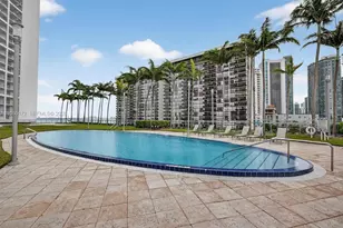 601 NE 36th St, Miami, FL 33137 - Photo 45