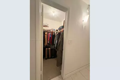18707 NE 2nd Ave #919, Miami, FL 33179 - Photo 5