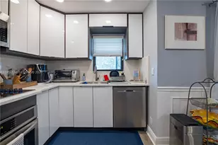 898 NW 47th St, Deerfield Beach, FL 33064 - Photo 13