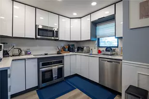 898 NW 47th St, Deerfield Beach, FL 33064 - Photo 11