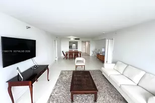 20515 E Country Club Dr, Aventura, FL 33180 - Photo 5