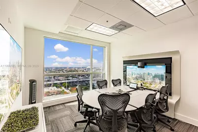 175 SW 7th St #1901, Miami, FL 33130 - Photo 17