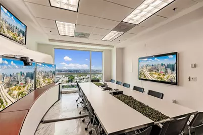 175 SW 7th St #1901, Miami, FL 33130 - Photo 5